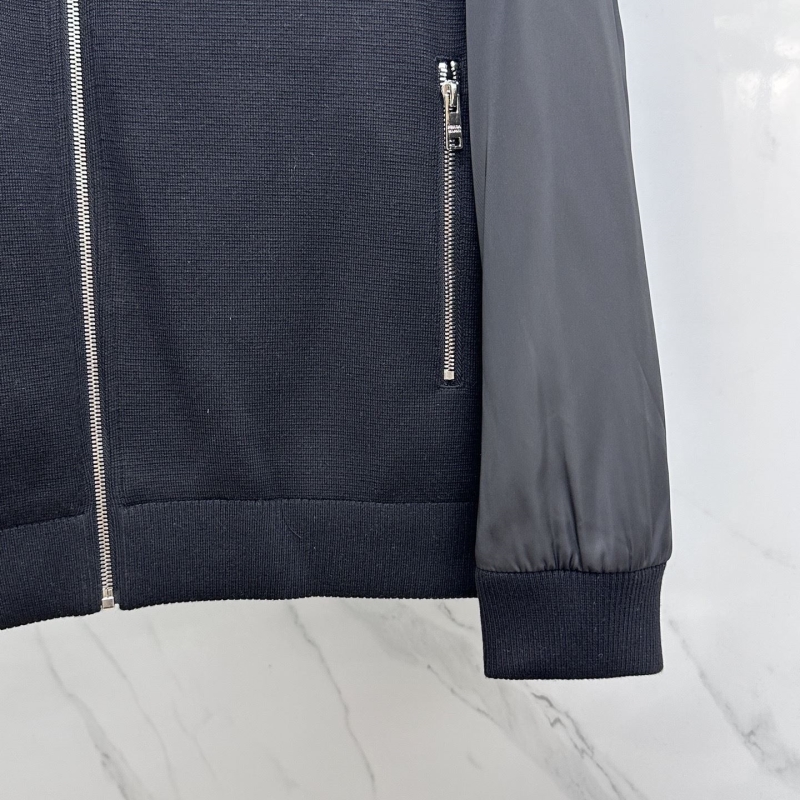 Pra*a outwear